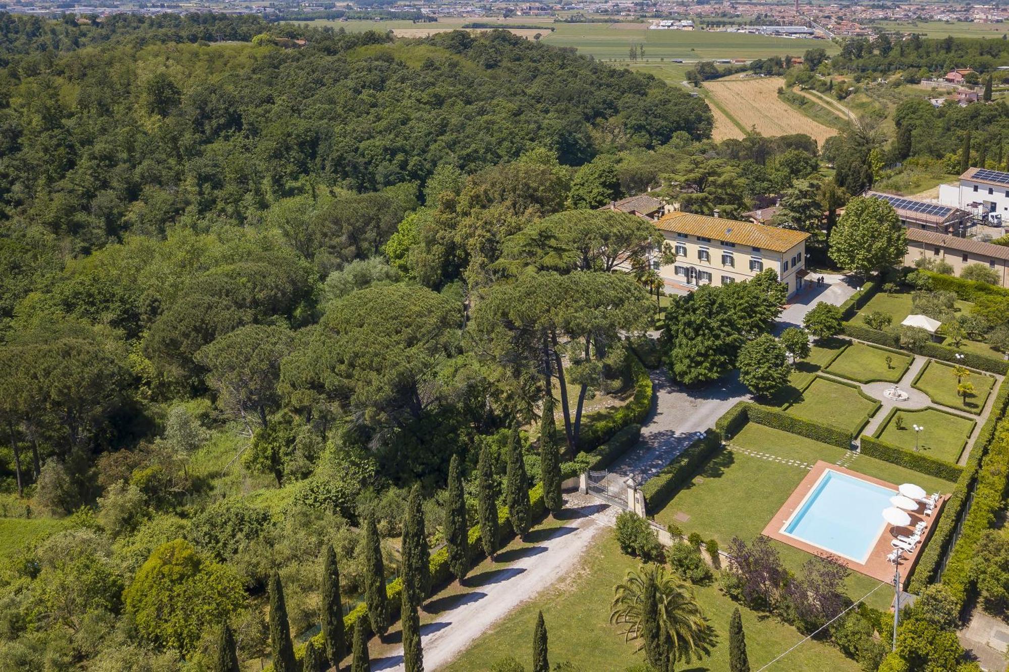 Tenuta Santa Colomba - Happy Rentals Bientina Eksteriør billede